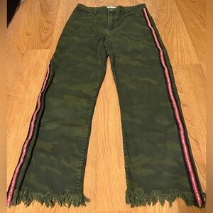Zara Woman Camo Print Crop Raw Hem Jeans Side Stripe Size 2 Women's